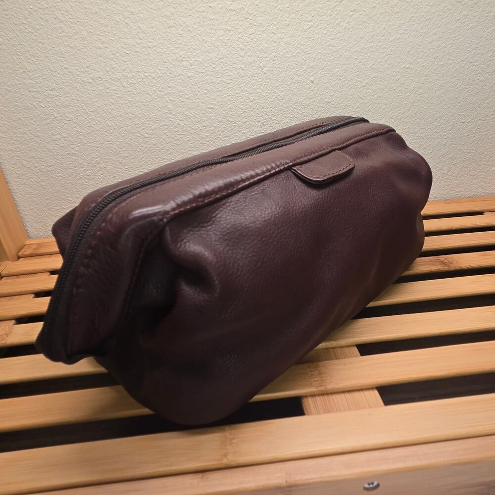 Vintage Private Label Dark Brown Grained Leather Toiletry Bag Dopp Kit